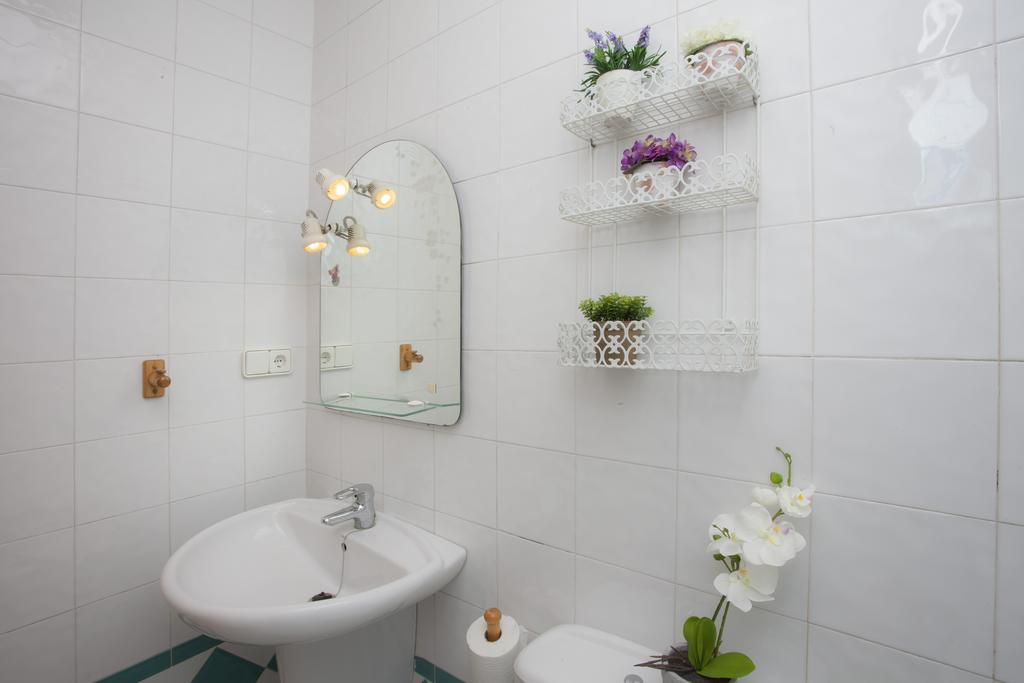 Maritim Apartments Valensiya Oda fotoğraf